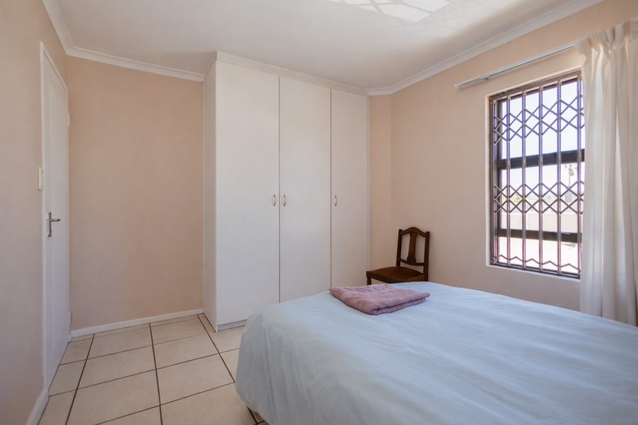 3 Bedroom Property for Sale in Tara Western Cape